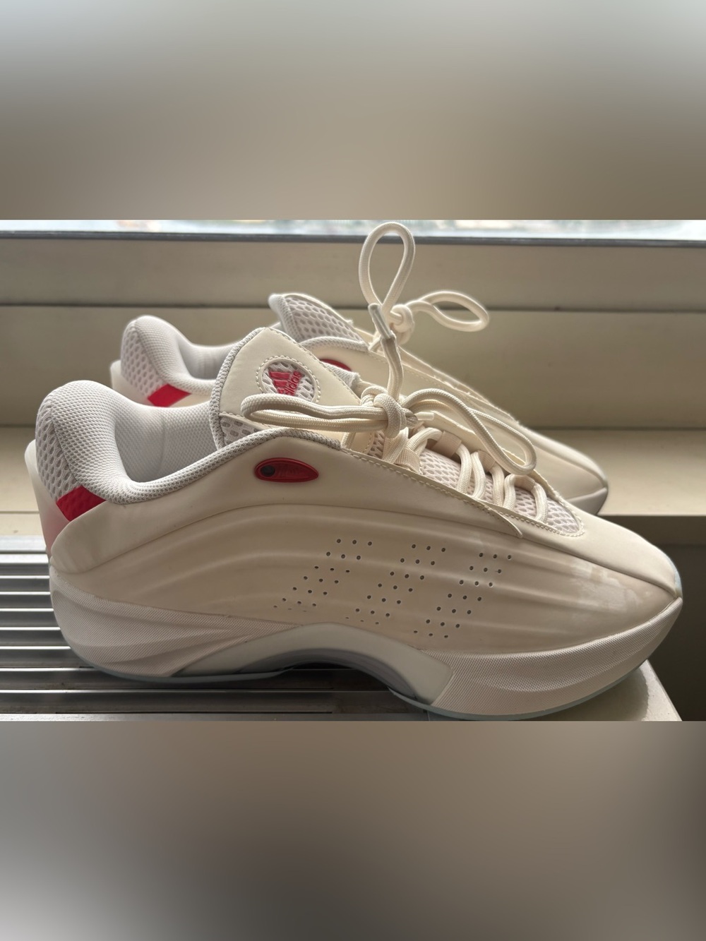 NIB Adidas Nova IIInfinity Cloud White Pure Ruby Mens Size 10 NWOT